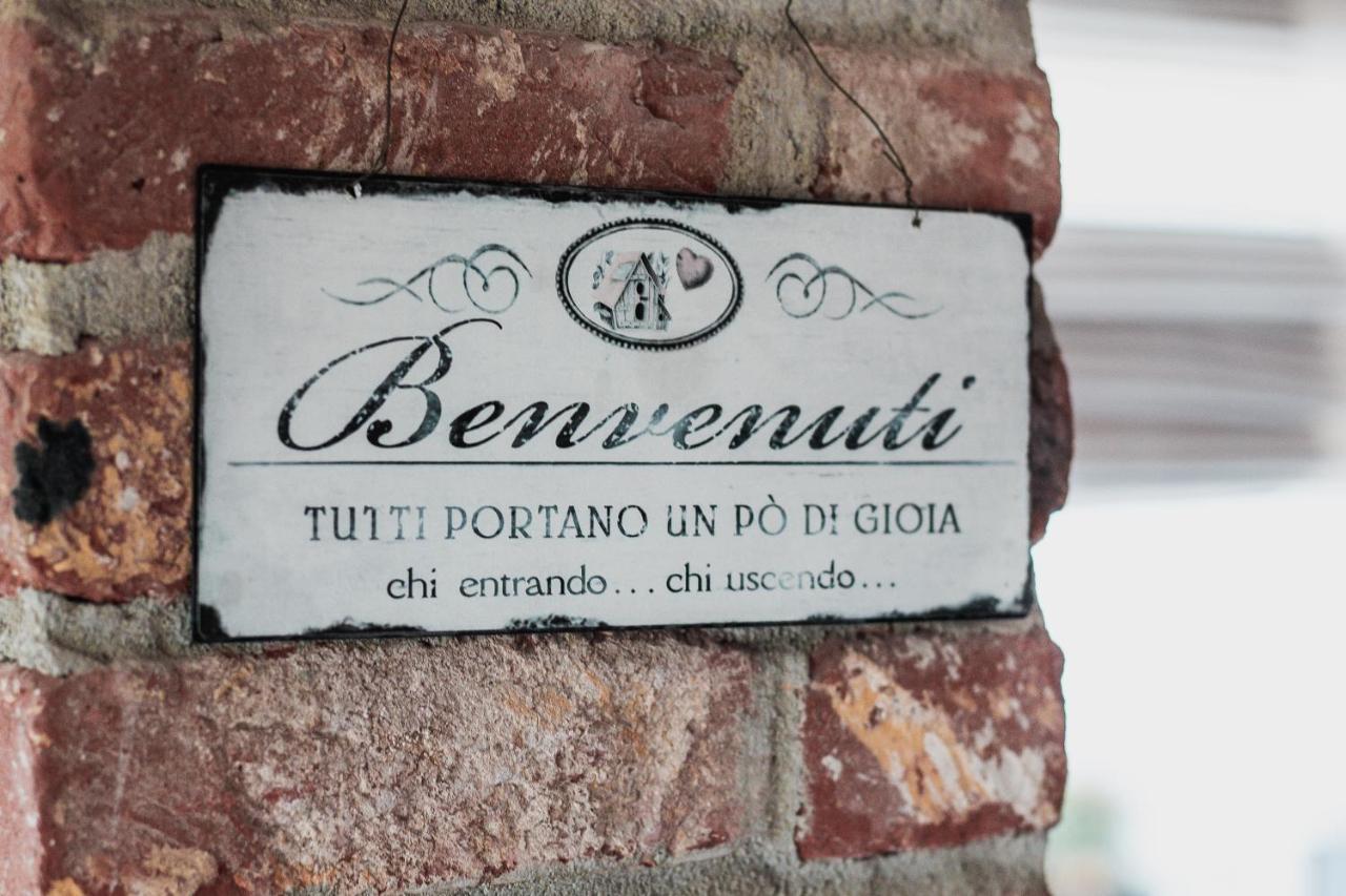 Hotel La Rola à Albaretto della Torre Extérieur photo