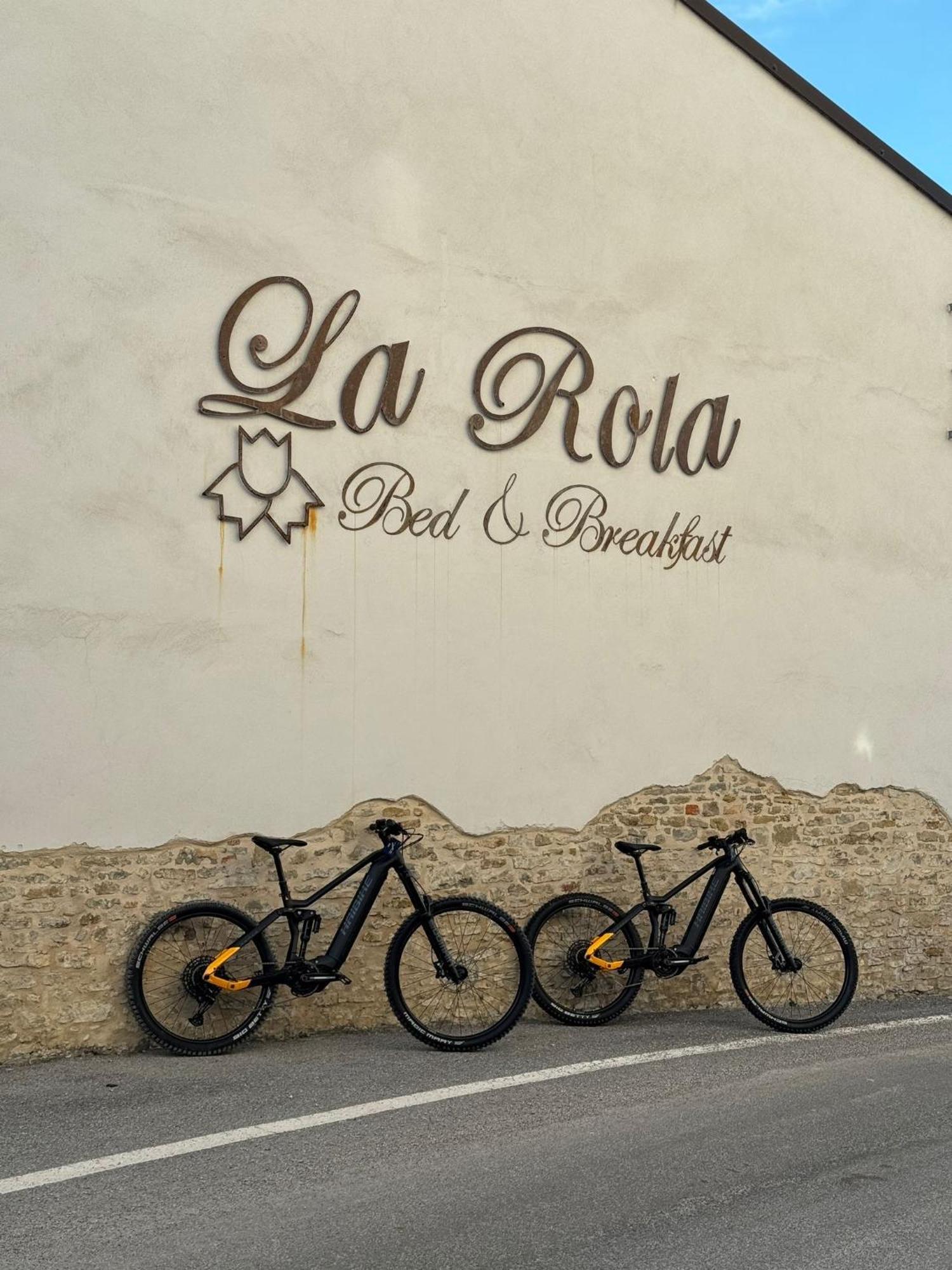 Hotel La Rola à Albaretto della Torre Extérieur photo