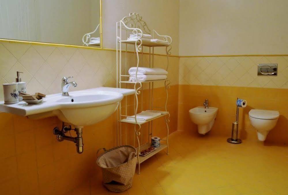 Hotel La Rola à Albaretto della Torre Extérieur photo